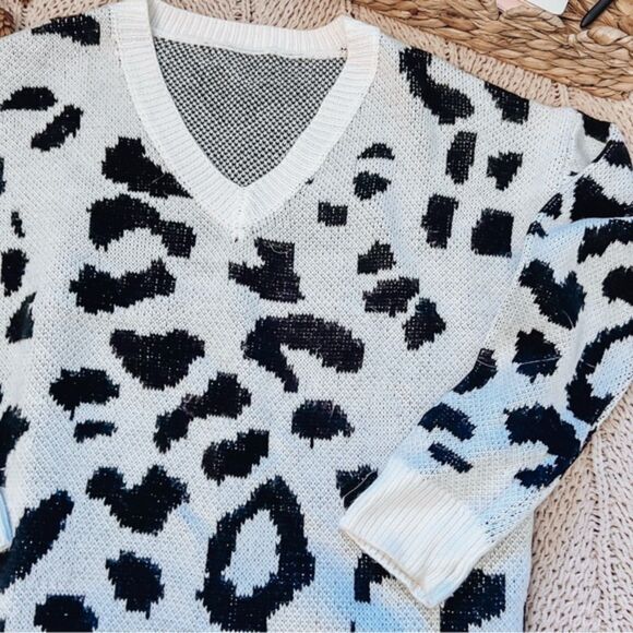 cheetah print sweater size large - Picture 3 of 5